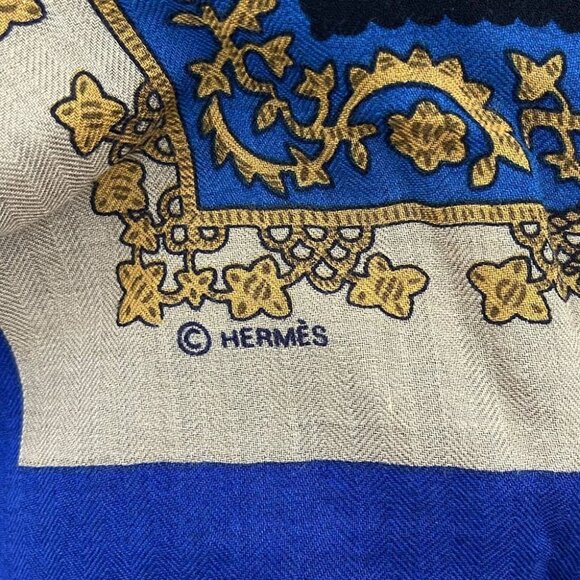 HERMES Carrejean/Shawl Carre 140 - Blue Beige Multi Cashmere Silk Scarf - Picture 3 of 5
